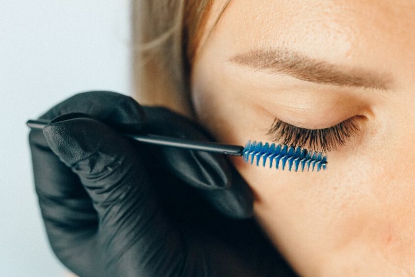 What to Do If You Have an Allergic Reaction to Lash Tint