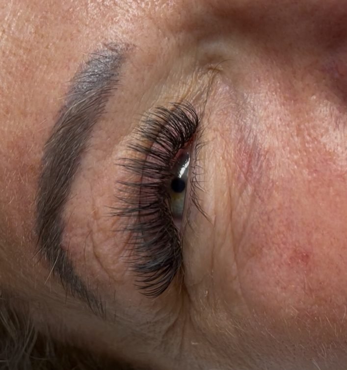 belashii hybrid lashes